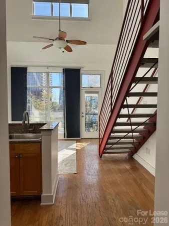 $2,000 | 115 East Park Avenue, Unit 423, Charlotte, NC 28203