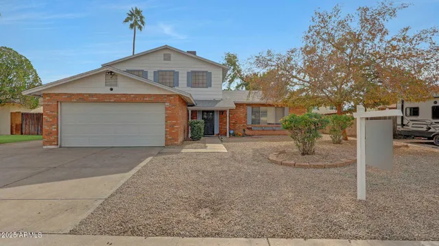 $460,000 | 5127 West Shangri-la Road, Glendale, AZ 85304