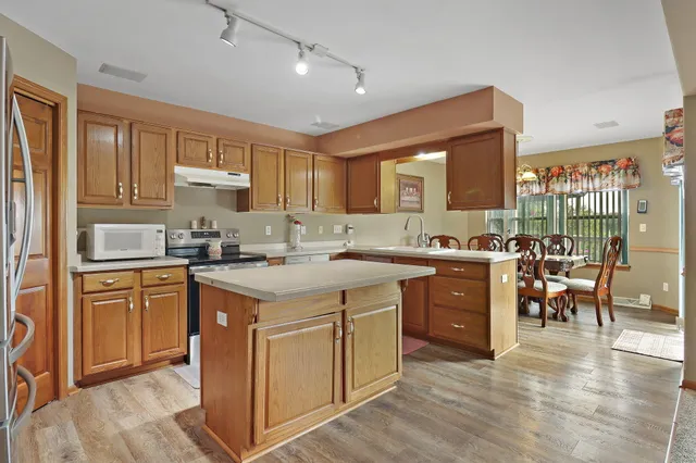 $624,900 | 7041 Townline Road, Norway, WI 53185