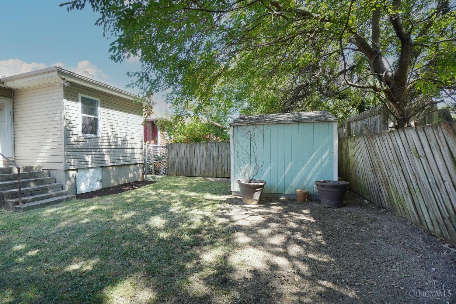 1915 Dale Road Cincinnati, OH 45237 - Photo 28 of 31