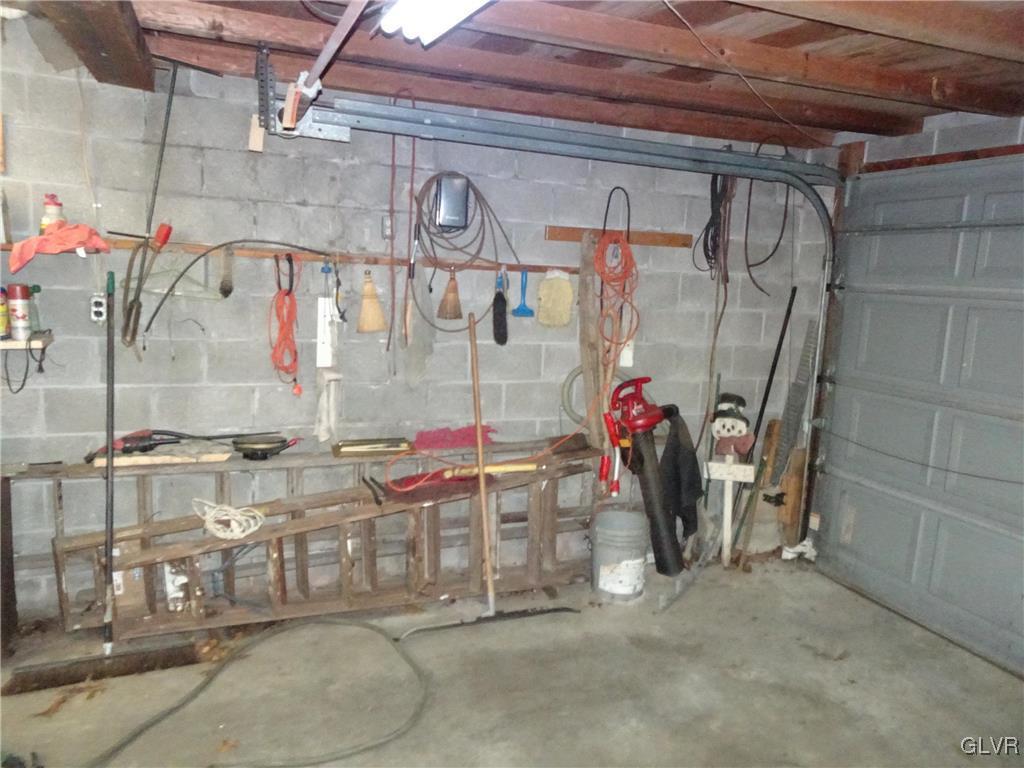 432 Locust Road Hellertown, PA 18055 - Photo 23 of 25 2 car Garage
