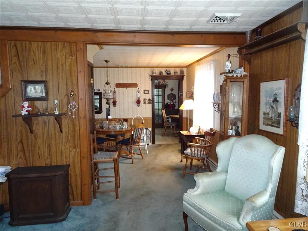 432 Locust Road Hellertown, PA 18055 - Photo 7 of 25 Gallery Image 7