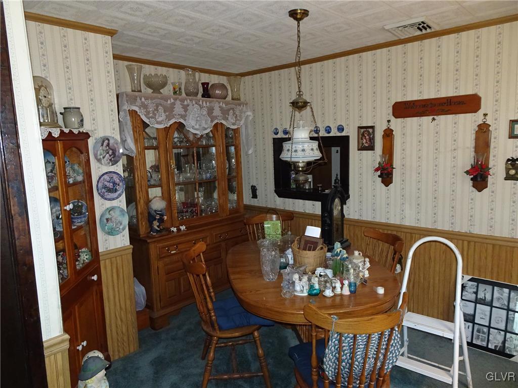 432 Locust Road Hellertown, PA 18055 - Photo 9 of 25 Gallery Image 9