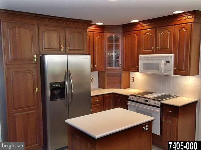 2890 Lehigh Road York, PA 17402 - Photo 13 of 19 Gallery Image 13