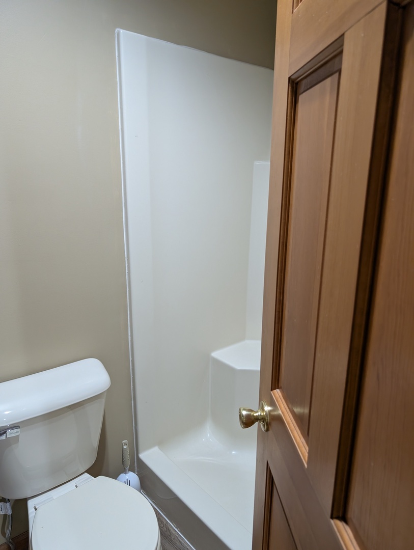 325 South Clark Street, Unit 2G Utica, IL 61373 - Photo 9 of 12