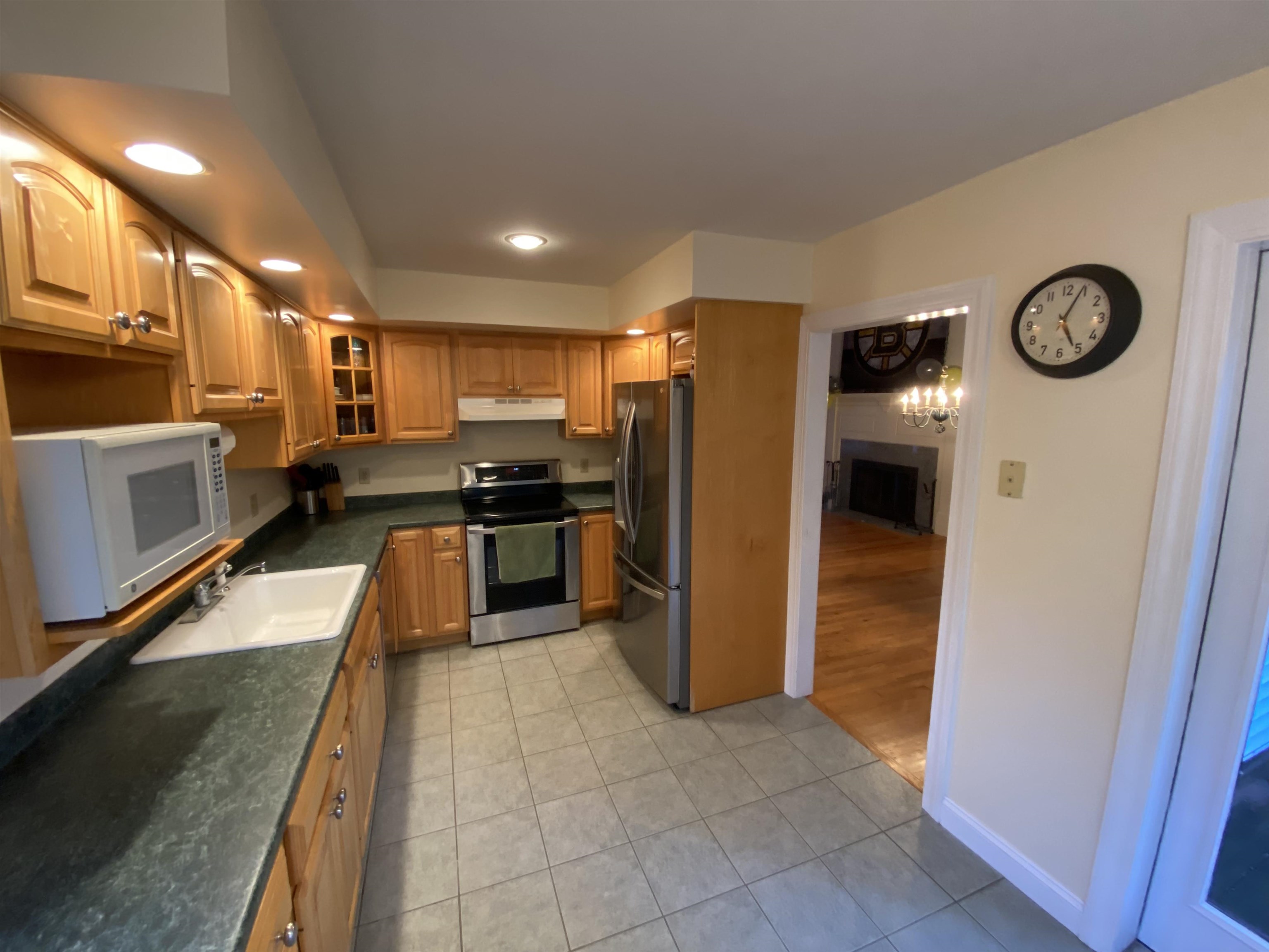 510 Osgood Road Milford, NH 03055 - Photo 6 of 26 Gallery Image 6