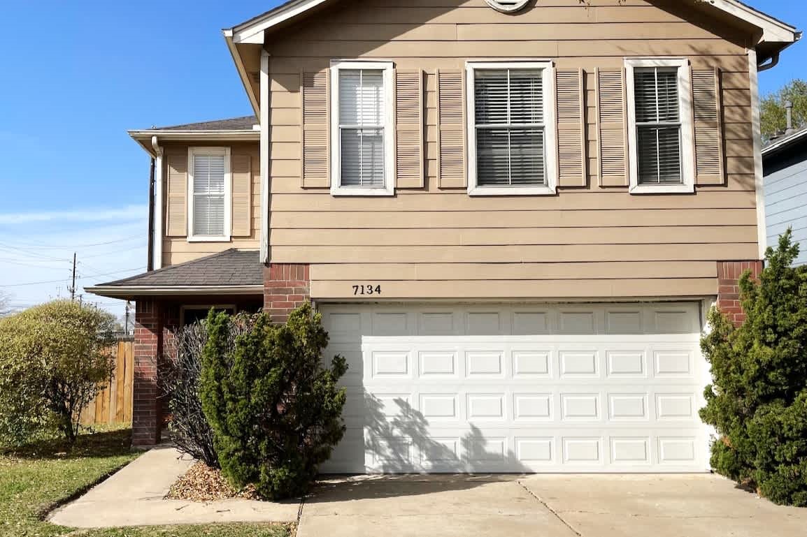 7134 Cheshire Park Road Houston, TX 77088 - Photo 1 of 17