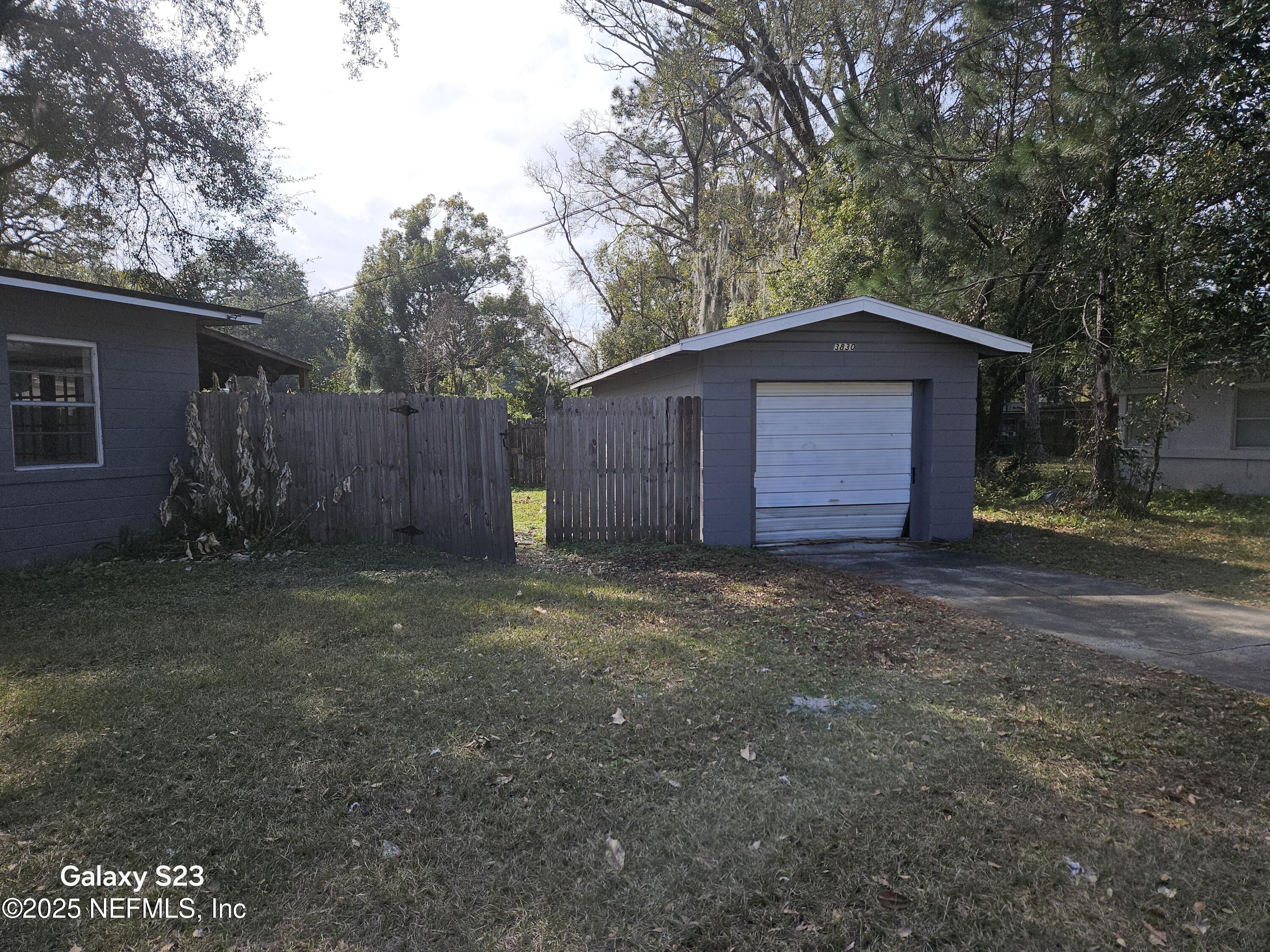 3830 Spring Park Road Jacksonville, FL 32207 - Photo 2 of 7 20250211_133455