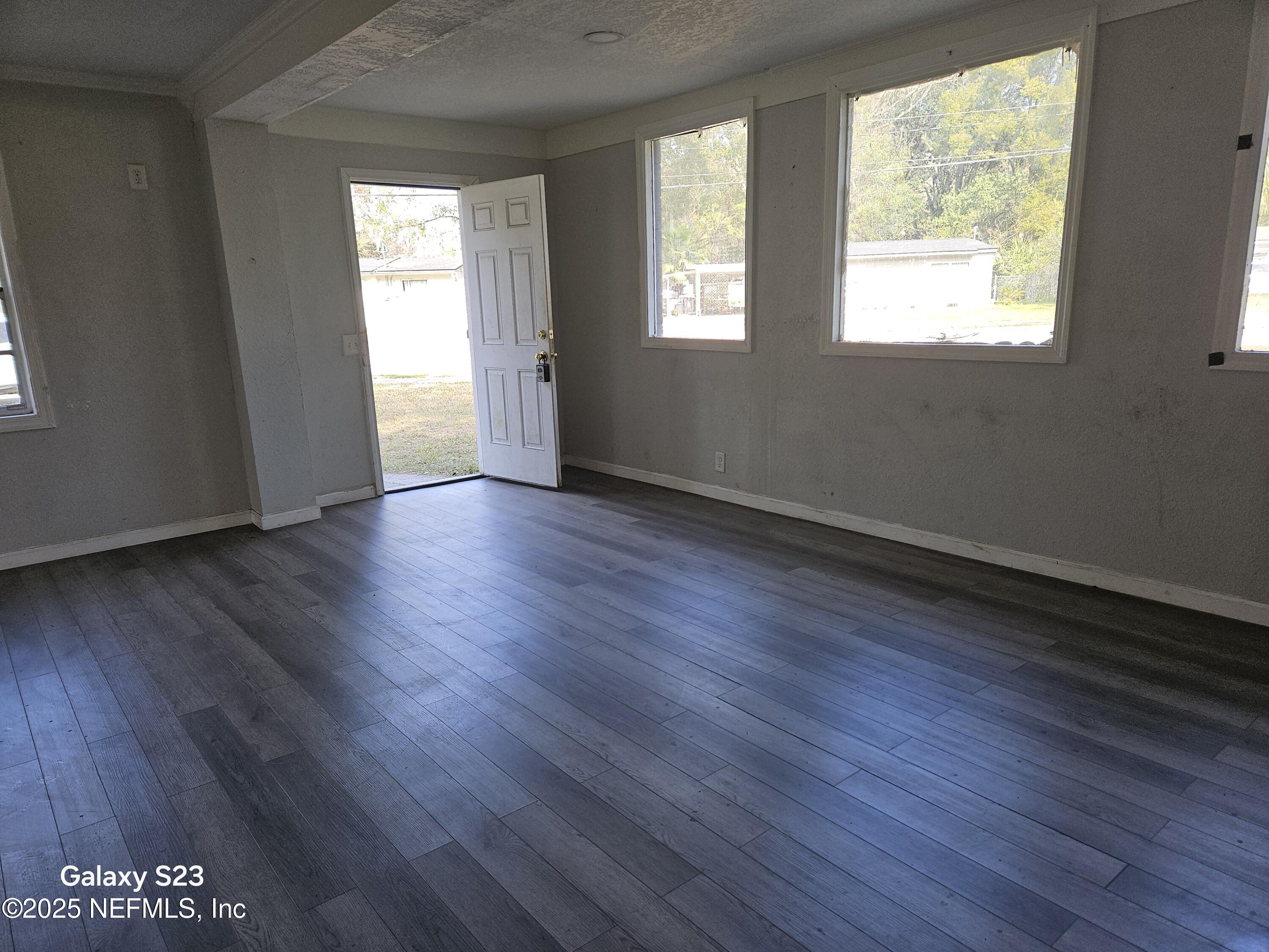 3830 Spring Park Road Jacksonville, FL 32207 - Photo 3 of 7 20250211_133411