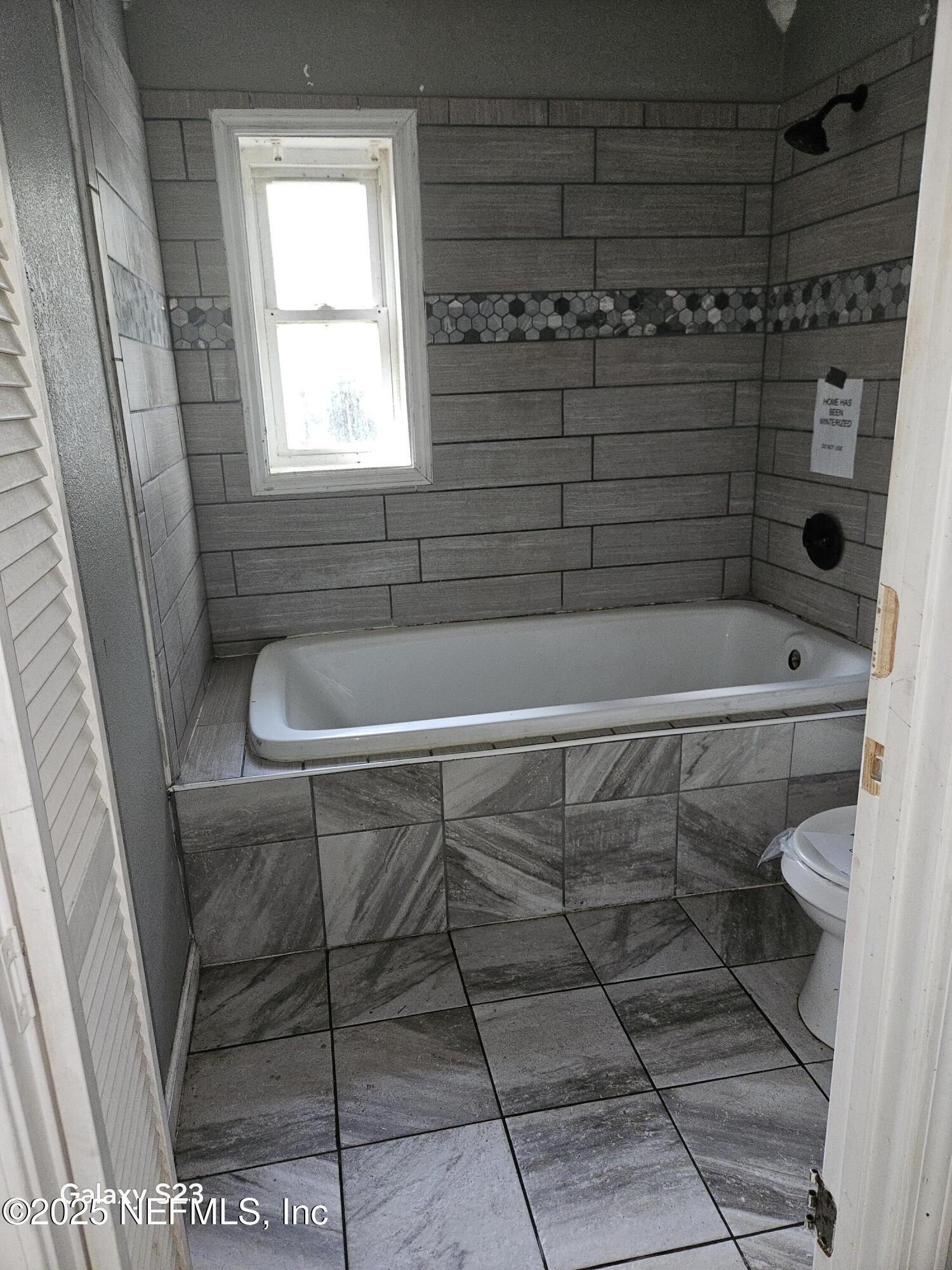 3830 Spring Park Road Jacksonville, FL 32207 - Photo 5 of 7 20250211_133359