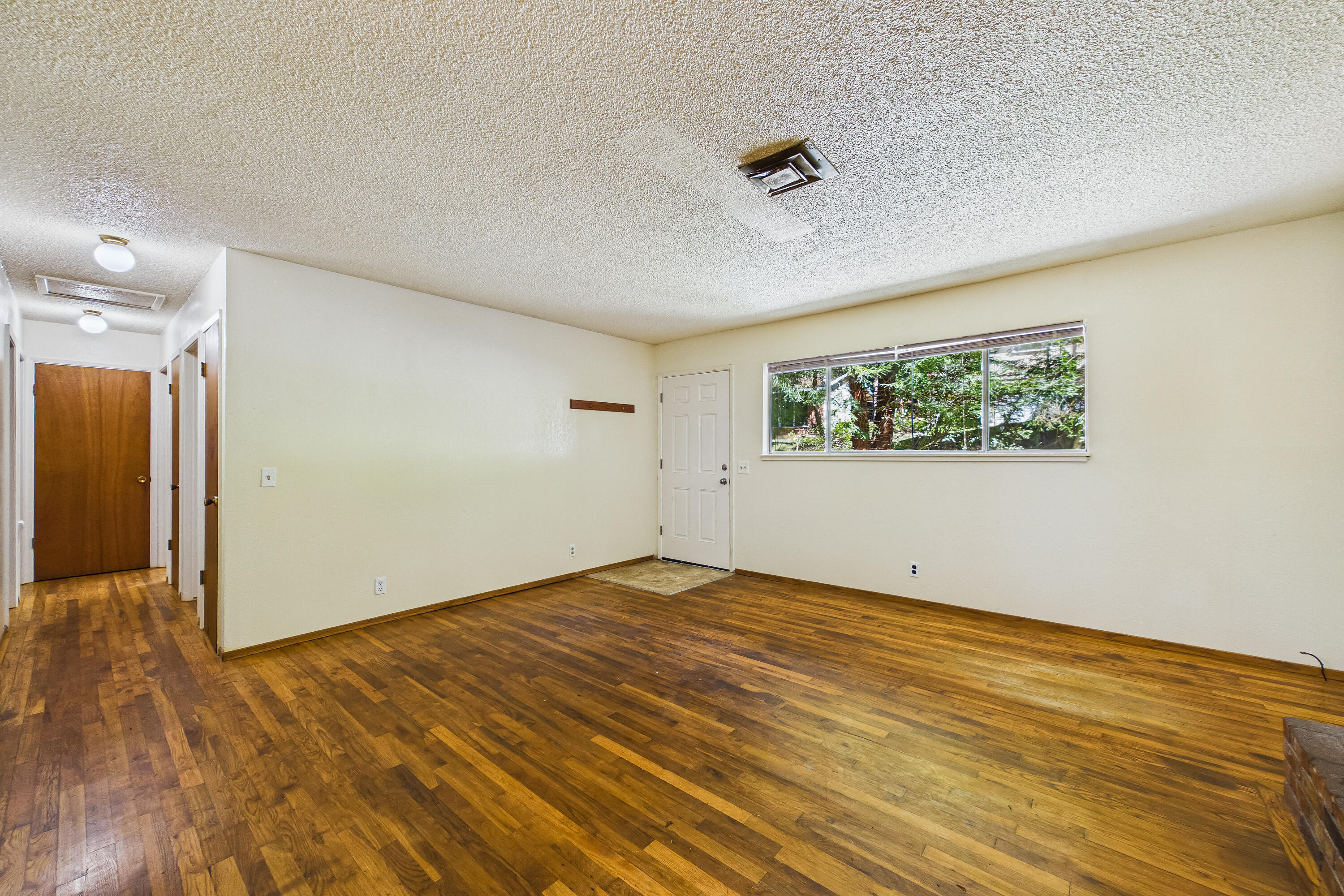 751 Patrick Court Arcata, CA 95521 - Photo 5 of 33 10-751 Patrick Ct-111