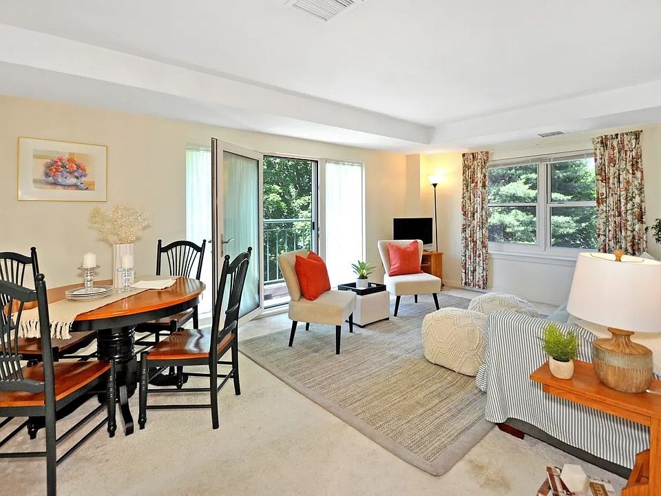 1 Watermill Place, Unit 306 Arlington, MA 02476 - Photo 10 of 35