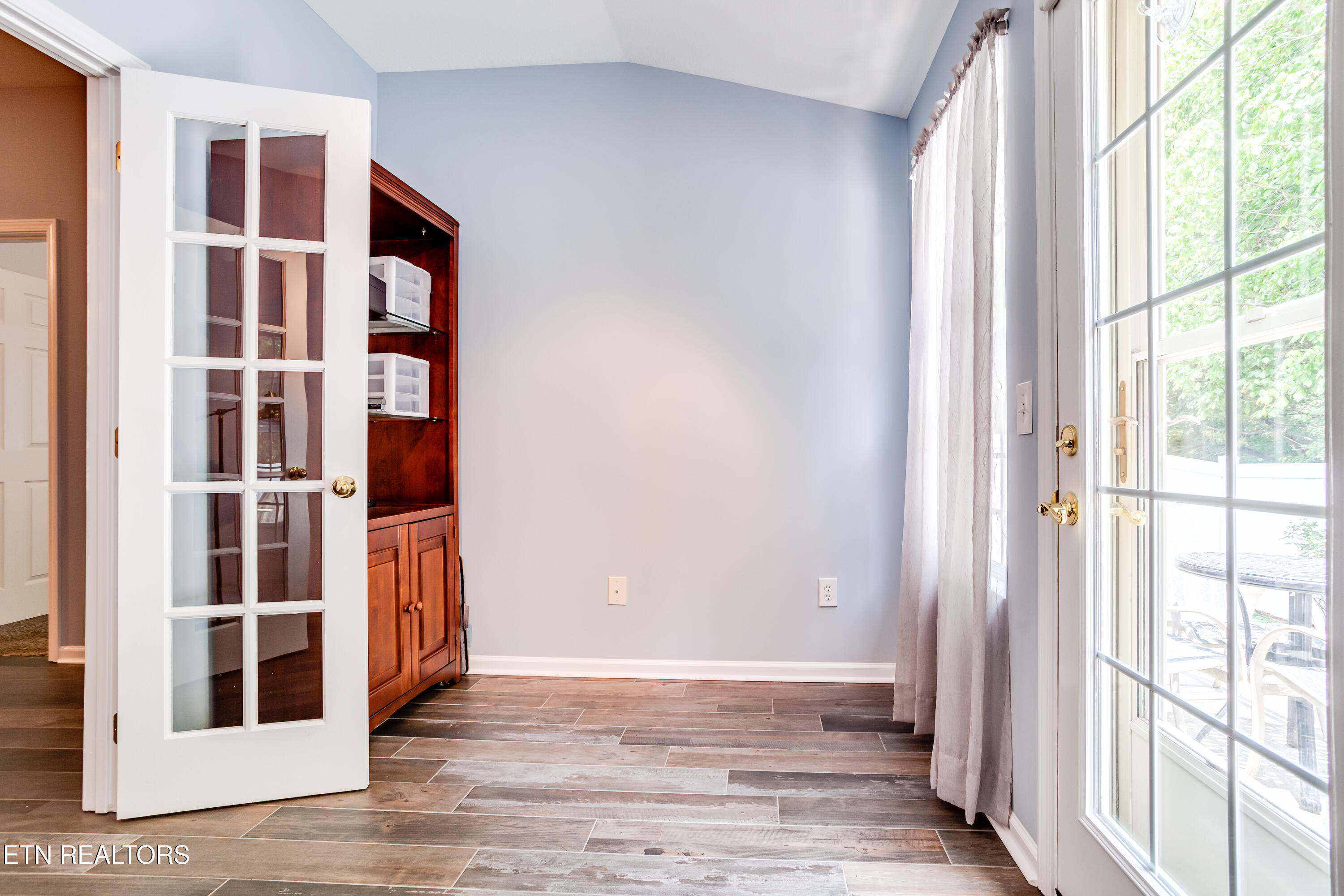 4604 Angakot Road Corryton, TN 37721 - Photo 15 of 30 15 Sunroom-Office
