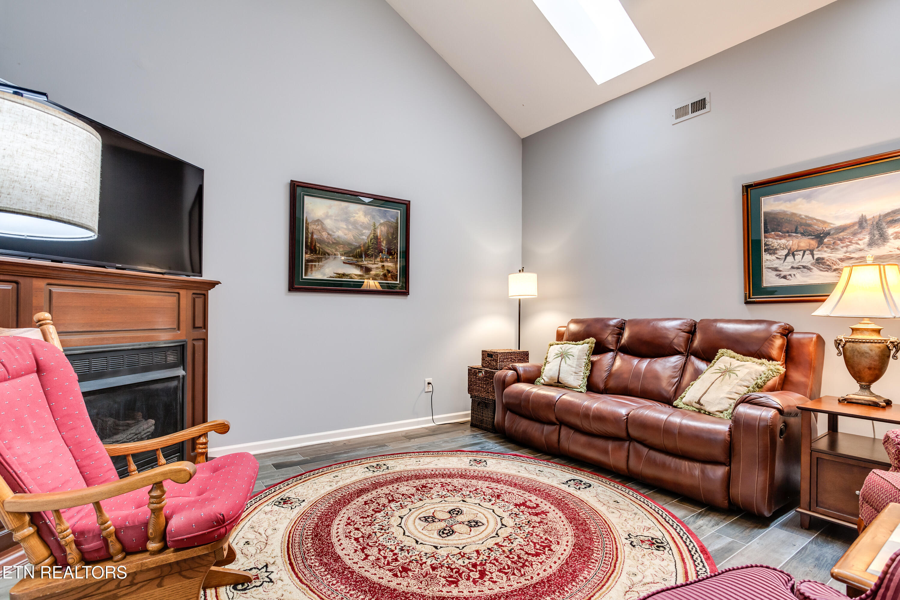 4604 Angakot Road Corryton, TN 37721 - Photo 6 of 30 6 Family Room