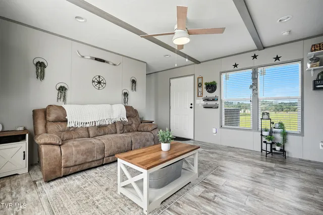 $250,000 | 1851 Corby Bridge Road, Chuckey, TN 37641