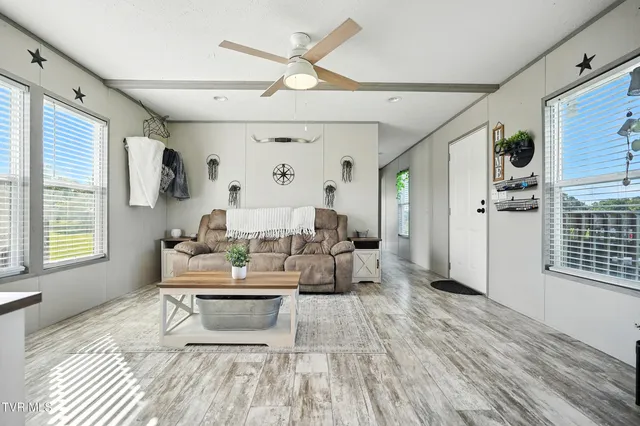 $250,000 | 1851 Corby Bridge Road, Chuckey, TN 37641