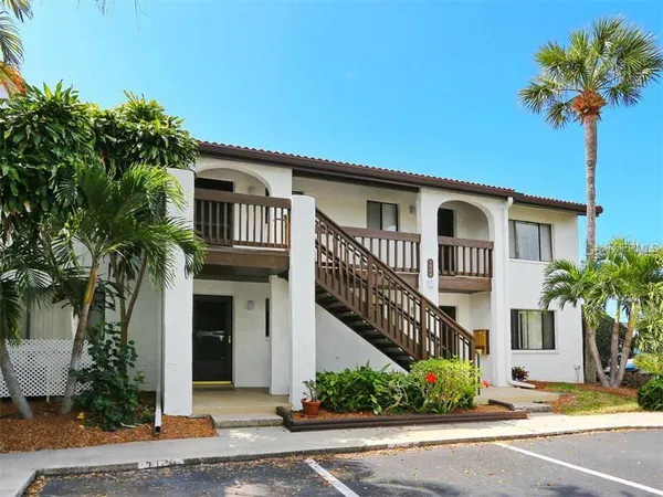 $2,500 | 1634 Stickney Point Road, Unit 16342, Sarasota, FL 34231