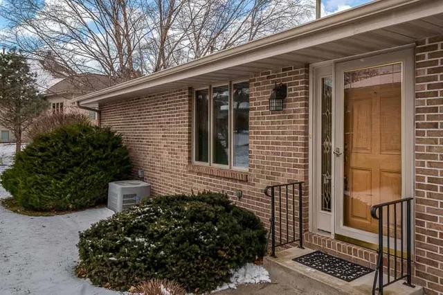 $255,000 | 7218 Weathered Oak Lane, Rockford, IL 61107