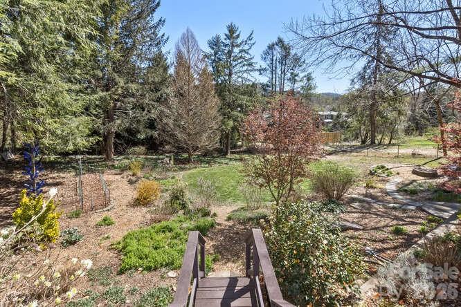179 Marlborough Road Asheville, NC 28804 - Photo 42 of 43