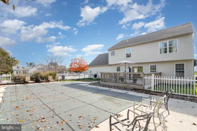 $375,000 | 2785 Sparrow Drive, York, PA 17408