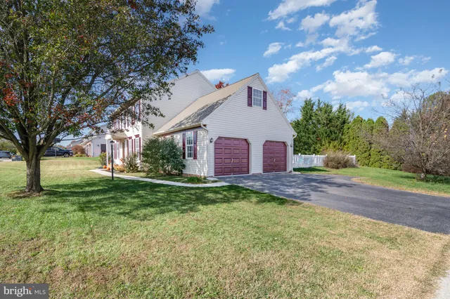 $375,000 | 2785 Sparrow Drive, York, PA 17408