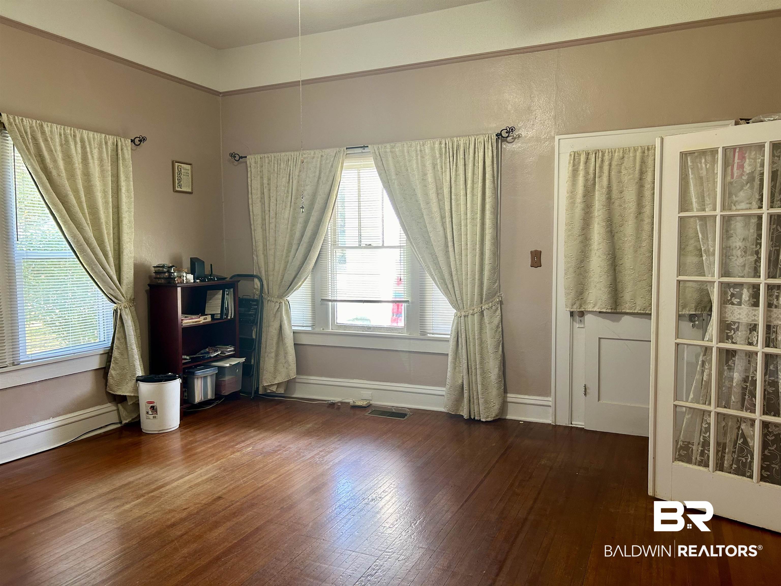 405 North Wasson Avenue Mobile, AL 36612 - Photo 18 of 26 Bedroom with dark hardwood flooring