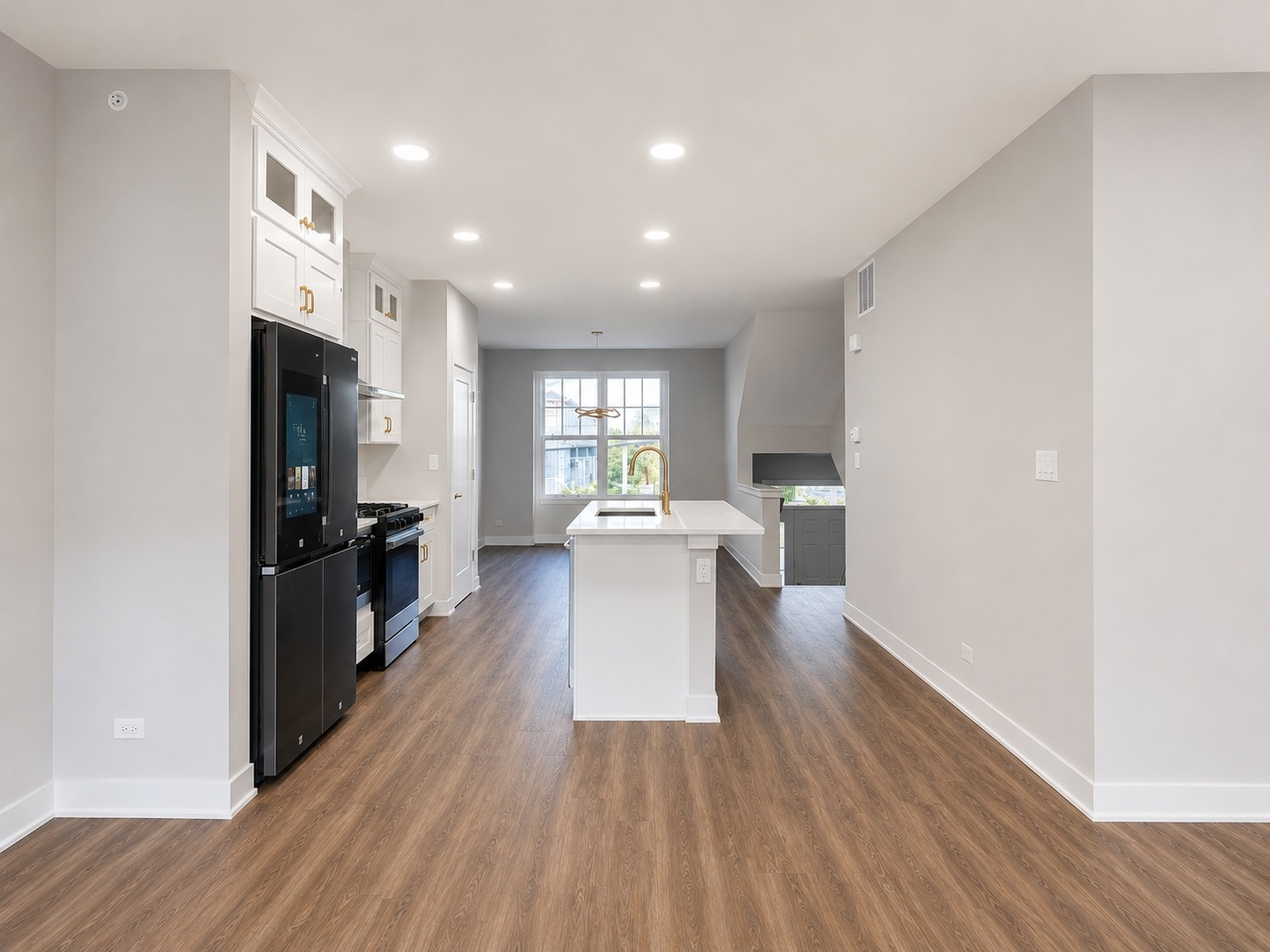 186 East River Road Des Plaines, IL 60016 - Photo 8 of 21