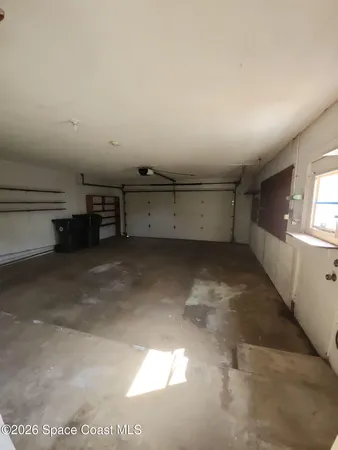 a view of a garage
