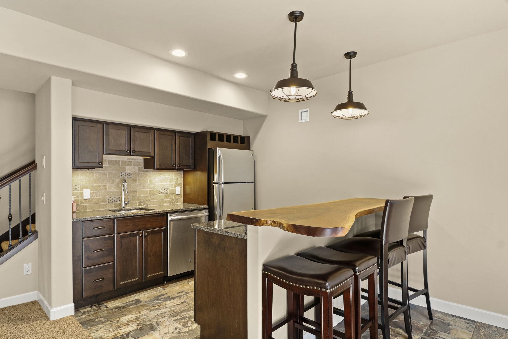 1014 Meadow Mist Road Middleton, WI 53562 - Photo 34 of 50