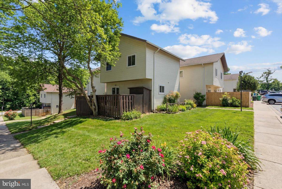 46 State Court, Unit 98 Gaithersburg, MD 20877 - Photo 2 of 24