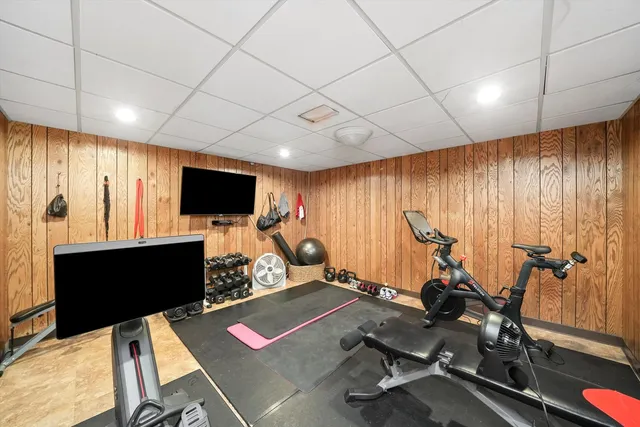 $4,300 | 5238 Pratt Avenue, Skokie, IL 60077