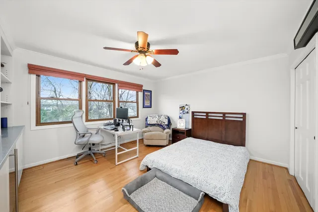 $4,300 | 5238 Pratt Avenue, Skokie, IL 60077