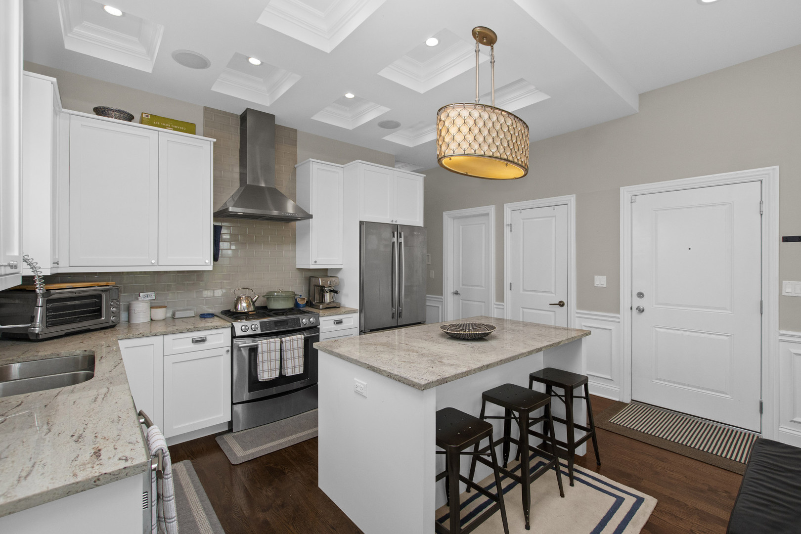 2012 West Erie Street, Unit 3W Chicago, IL 60612 - Photo 7 of 20