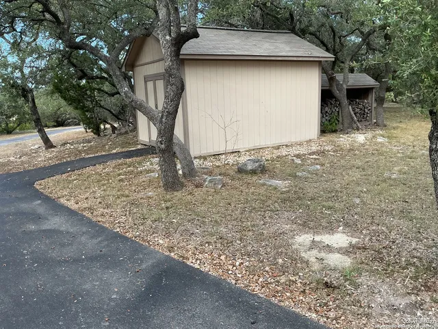 $750,000 | 1524 Freshwater Drive, Bulverde, TX 78163