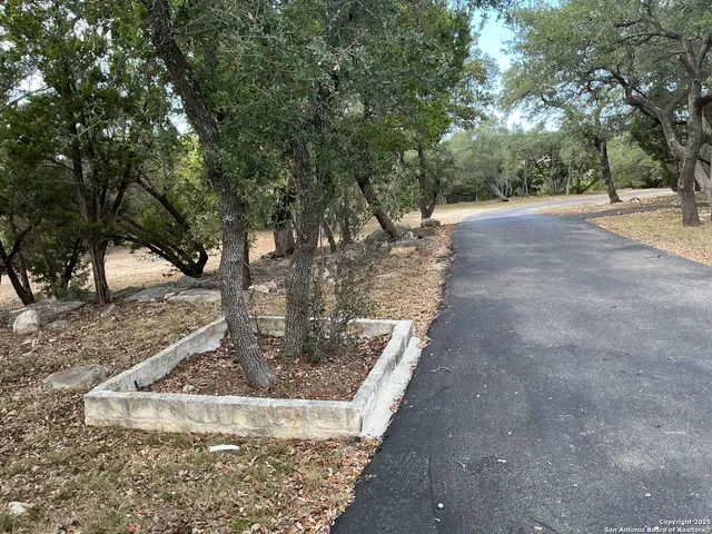 $750,000 | 1524 Freshwater Drive, Bulverde, TX 78163