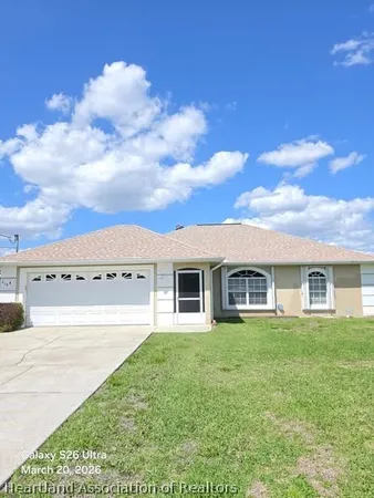 $1,800 | 216 Chicago Way Northeast, Lake Placid, FL 33852