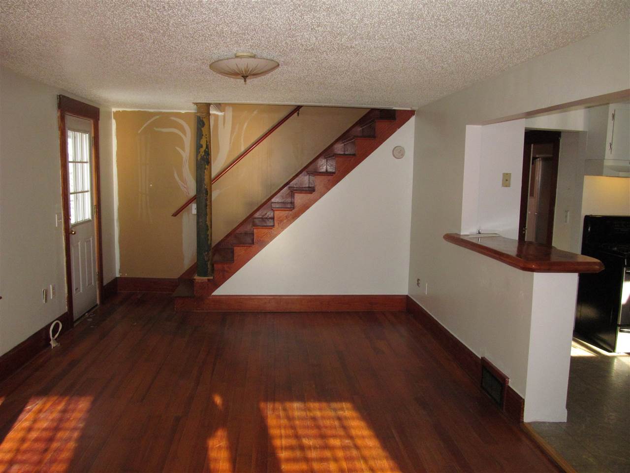 468 South Street Springfield, VT 05156 - Photo 4 of 12