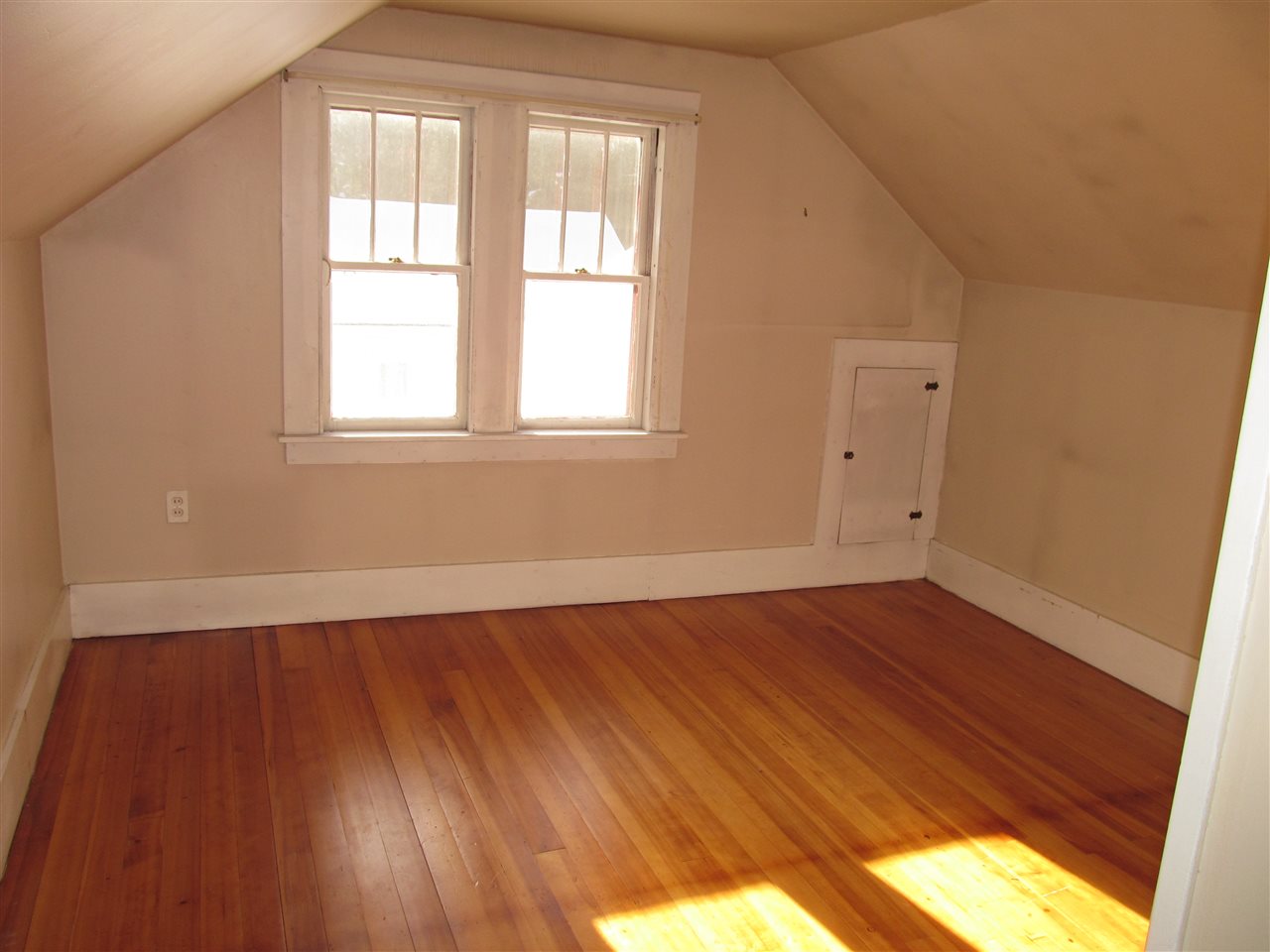 468 South Street Springfield, VT 05156 - Photo 7 of 12