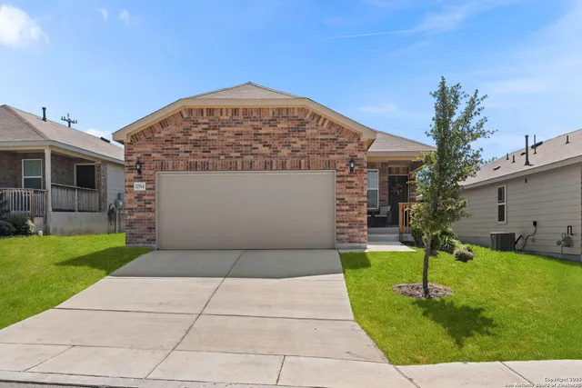 $299,900 | 12914 Great Sphinx, San Antonio, TX 78253