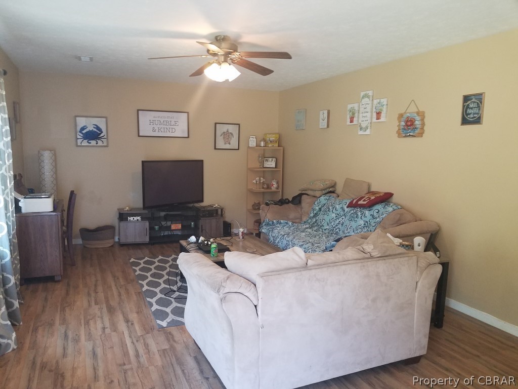 4860 Hickory Fork Road Gloucester, VA 23061 - Photo 6 of 10 Gallery Image 6