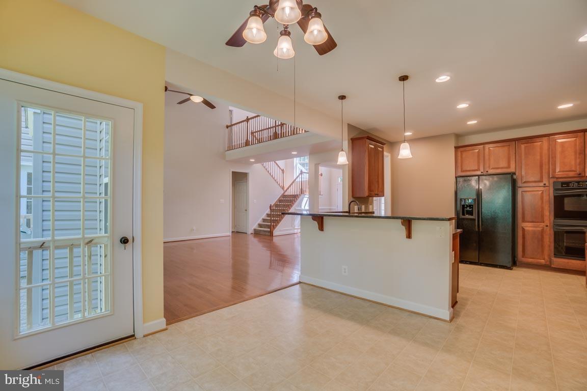 6444 St Pauls Road King George, VA 22485 - Photo 21 of 42 Breakfast area!