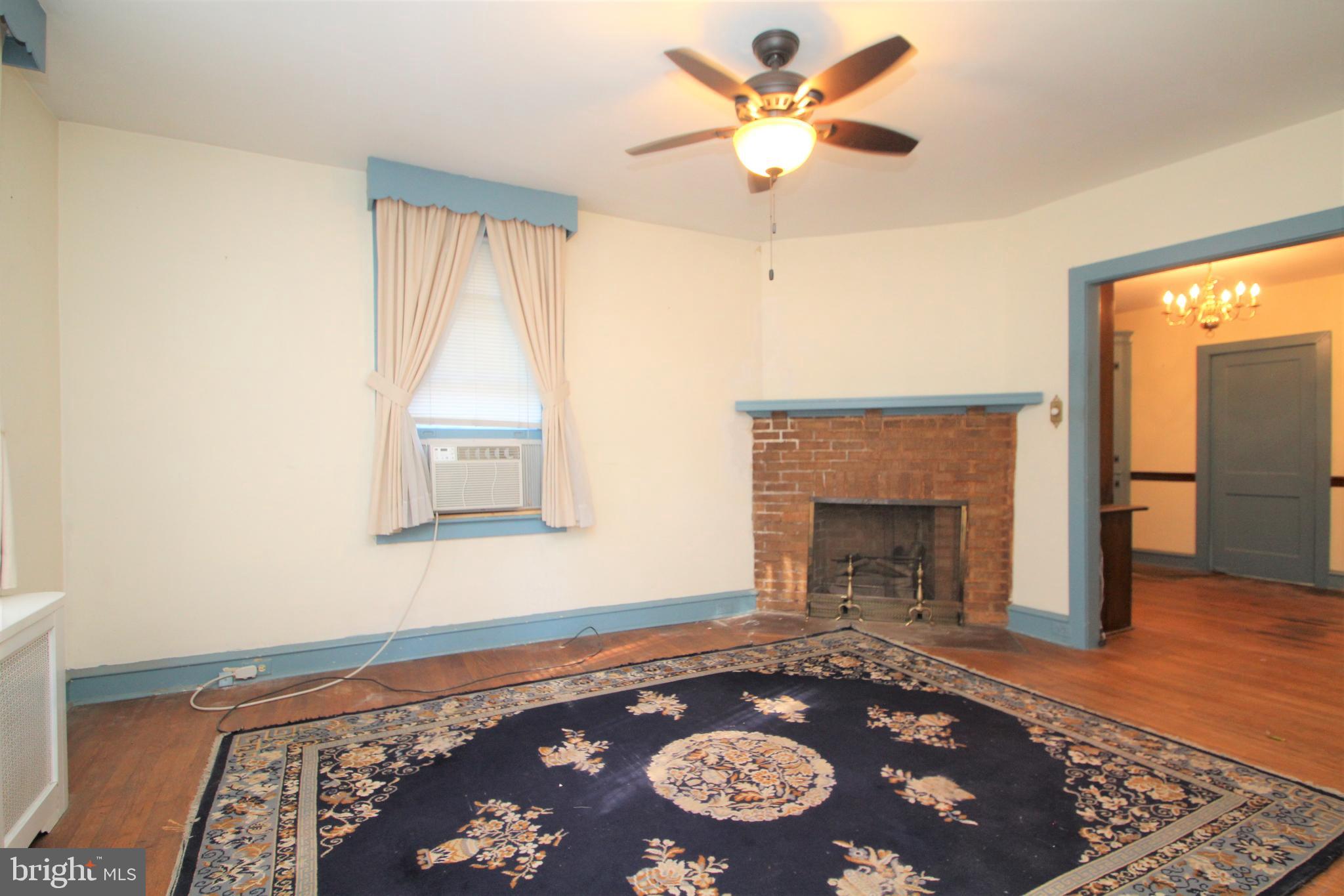 336 South Devon Avenue Wayne, PA 19087 - Photo 4 of 11 Living Room