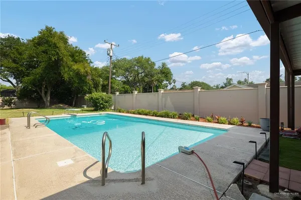 $2,500 | 106 East Ithaca Avenue, McAllen, TX 78501