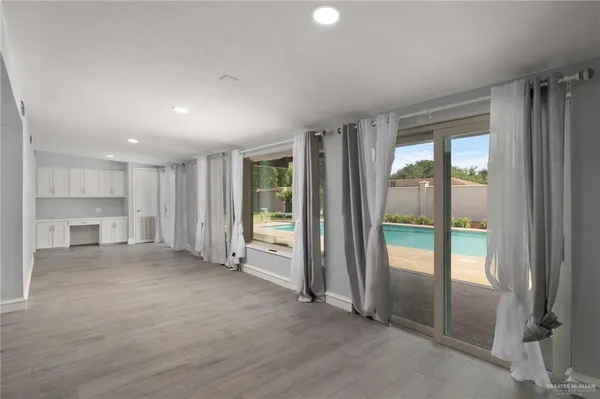 $2,500 | 106 East Ithaca Avenue, McAllen, TX 78501