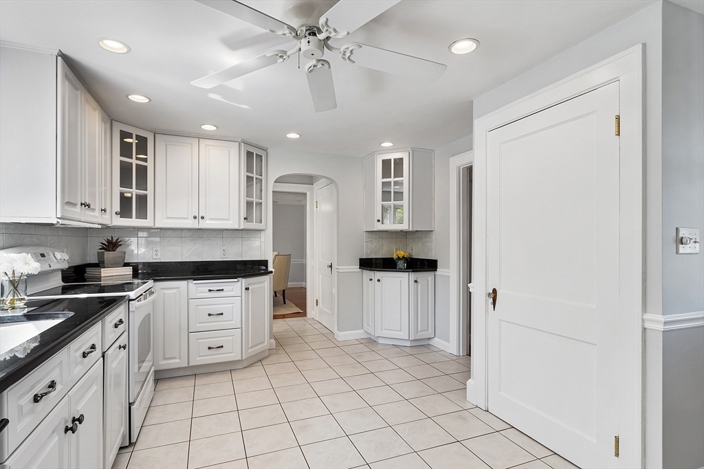 20 Sartell Road Waltham, MA 02451 - Photo 24 of 42 Gallery Image 24