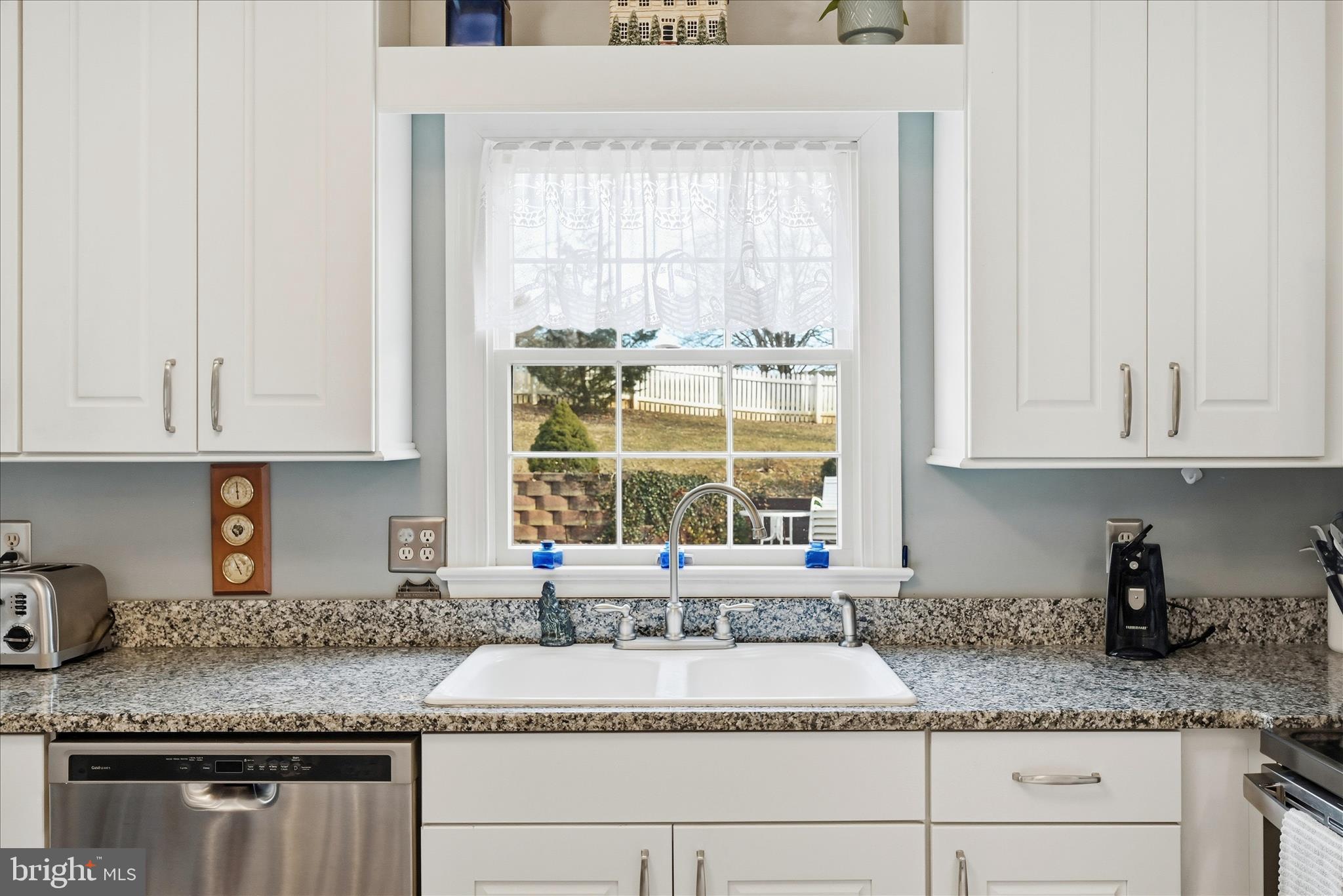 783 Bowling Green Road Front Royal, VA 22630 - Photo 17 of 77 Kitchen