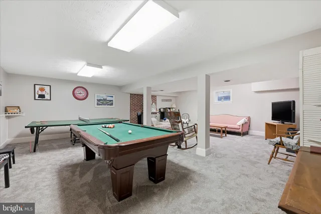 a view of a house with a garage