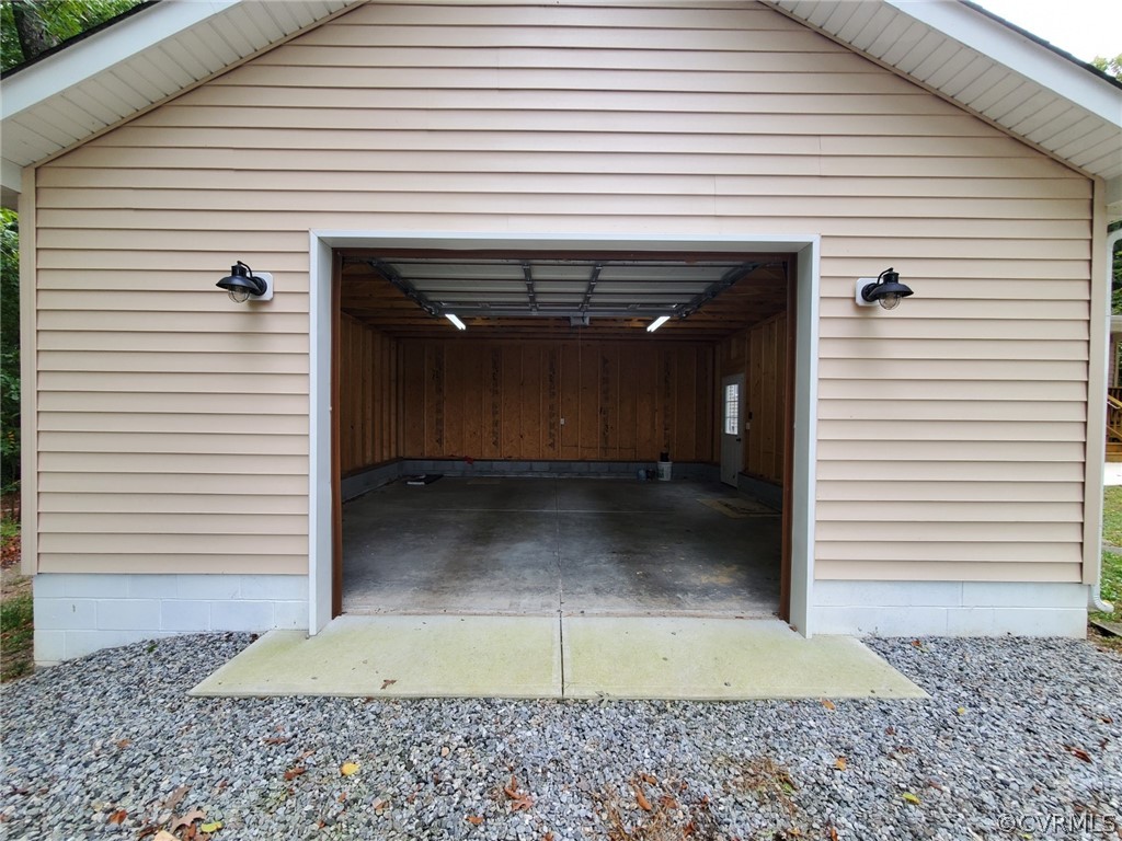 10140 Reed Rock Road Amelia Court House, VA 23002 - Photo 3 of 27