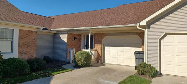 $190,000 | 1405-2 Pembroke Circle, Goshen, IN 46526