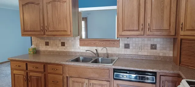 $205,000 | 1405-2 Pembroke Circle, Goshen, IN 46526